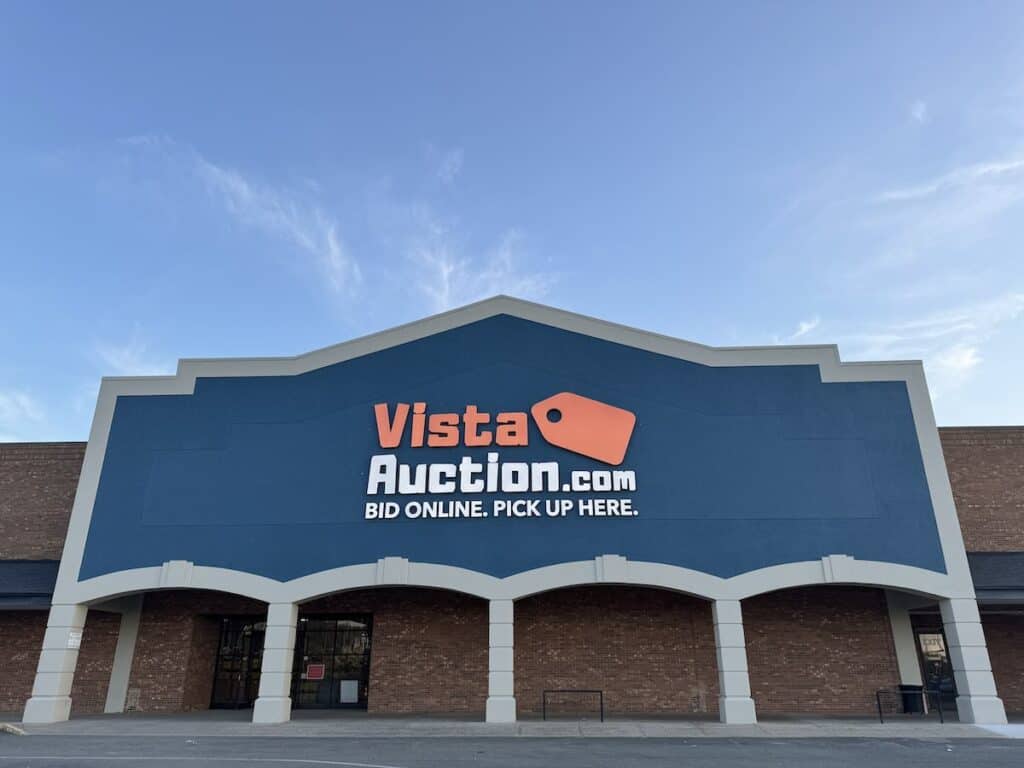 Building with Vista Auction sign