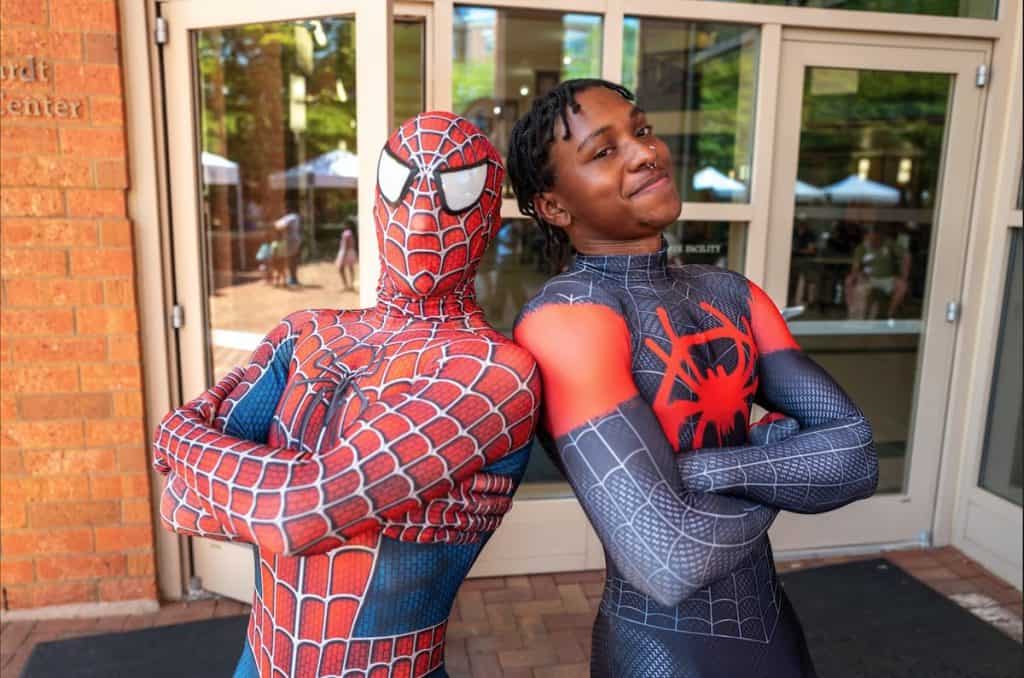 3 Spidermen