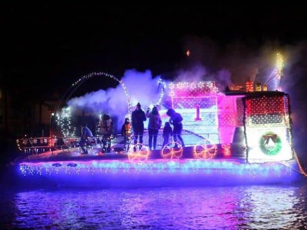 lighted boat parade lake norman