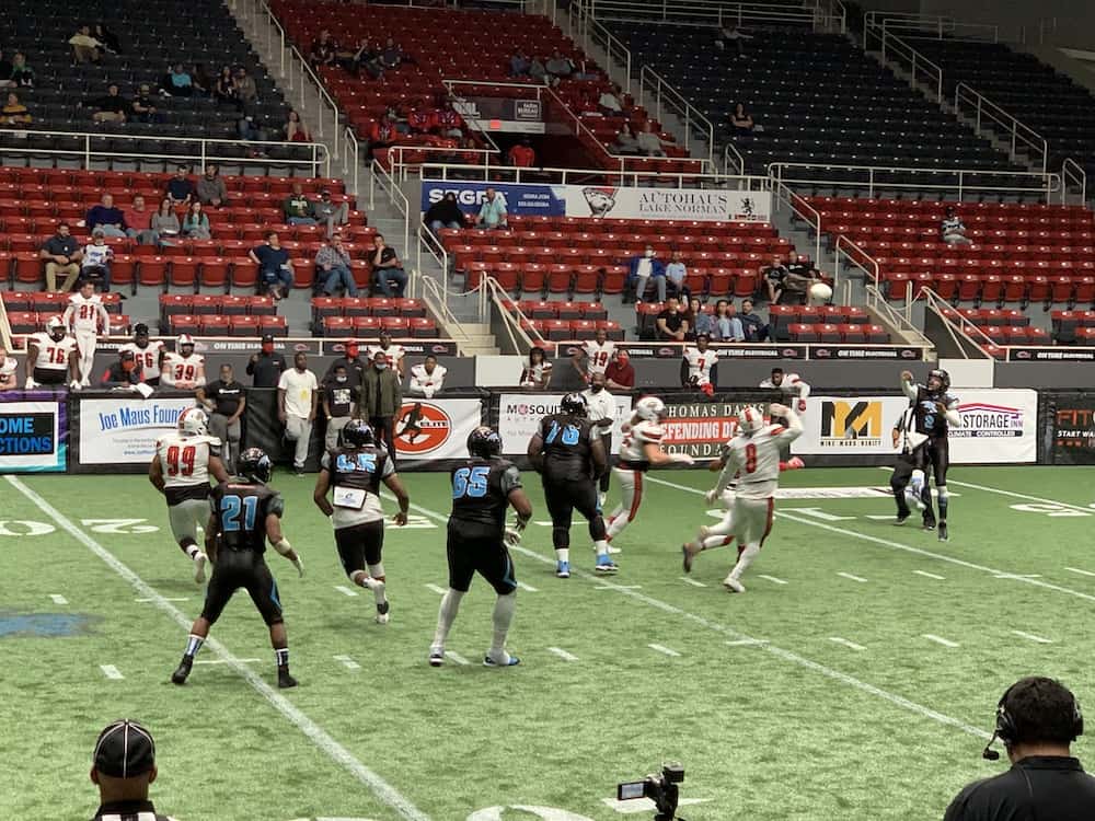 charlotte thunder arena football quarterback passing