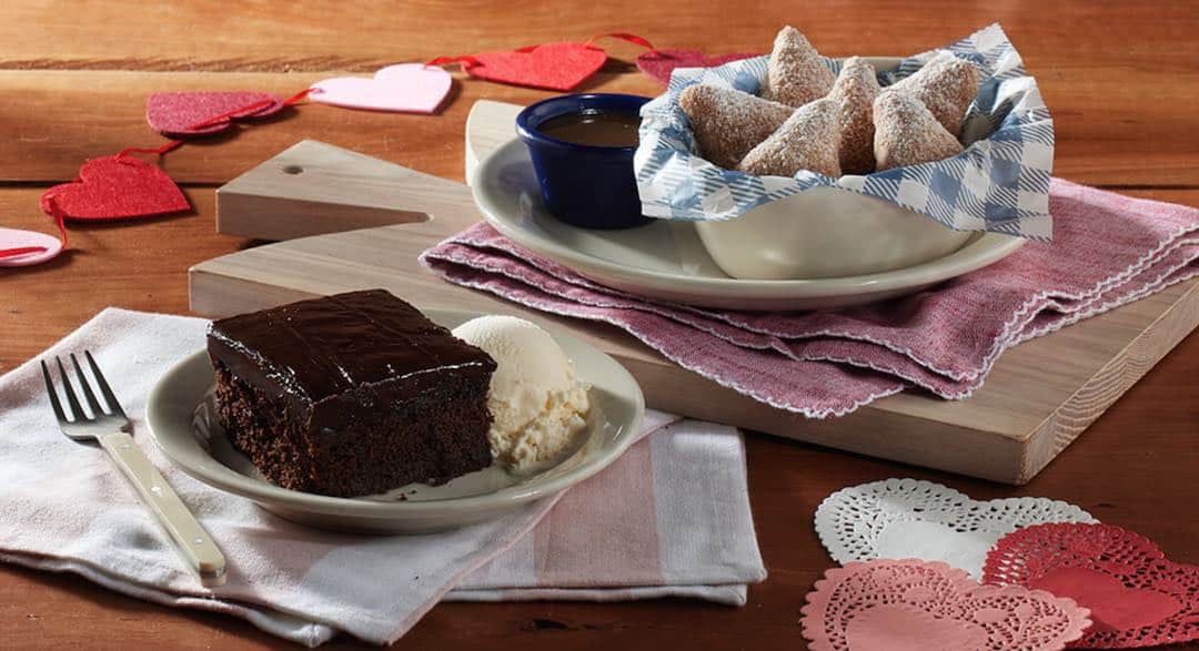 Propose at Cracker Barrel and you may win food for a year (also, free