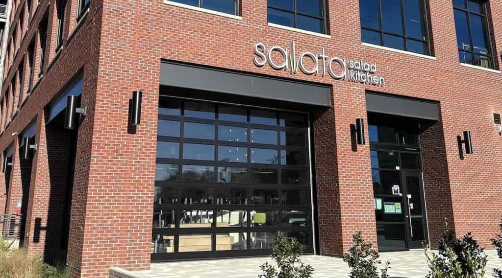 exterior of Salata LoSo