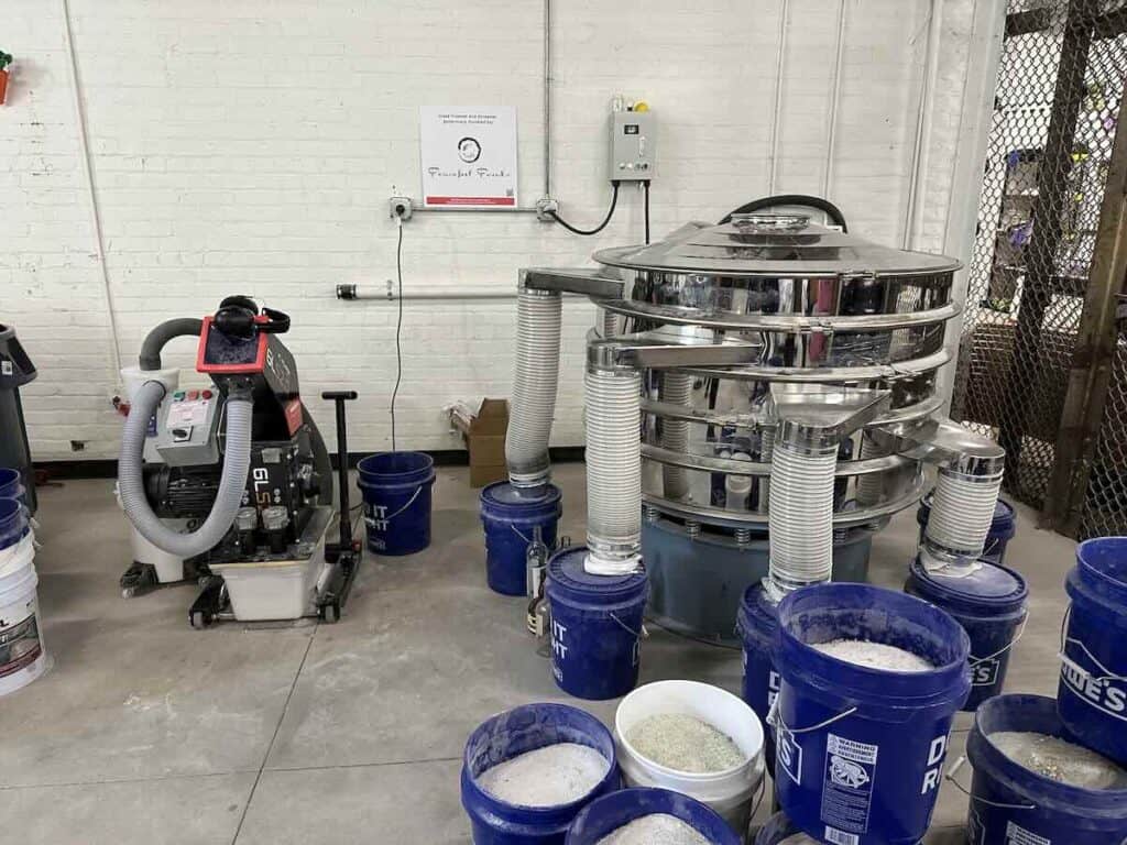Glass crushing and screening machines
