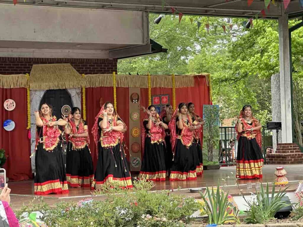 dancers at Regional Festival of India