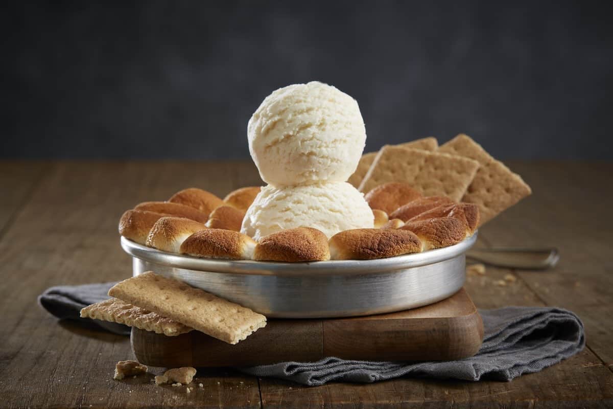 Graham Cracker S'mores Pizookie