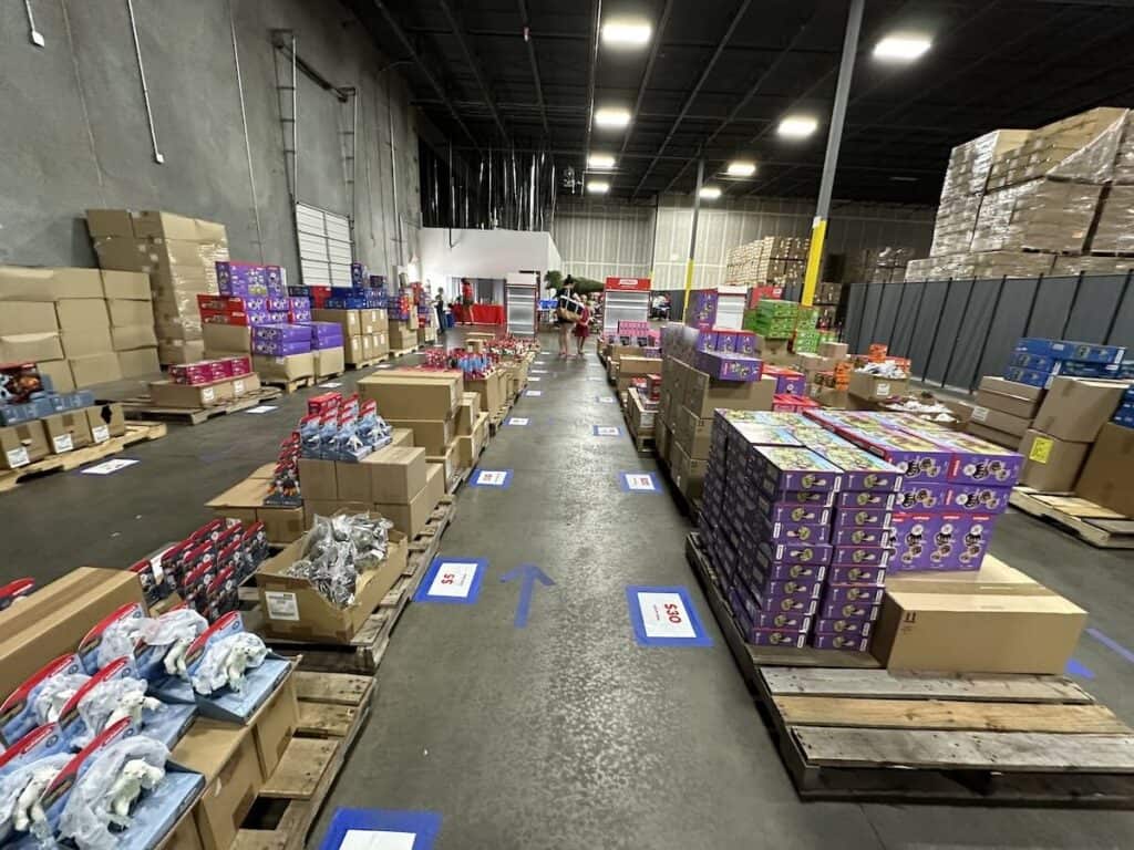 Schleich warehouse sale