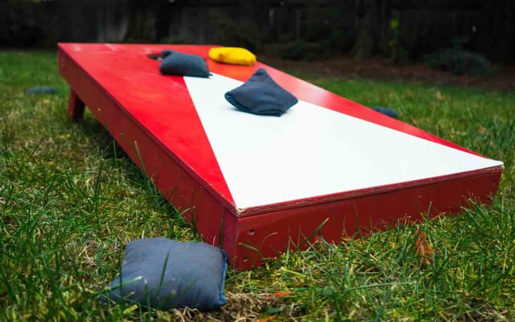 cornhole game