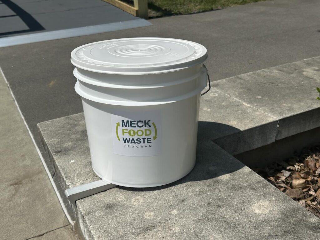 Meck County Food Waste Bucket