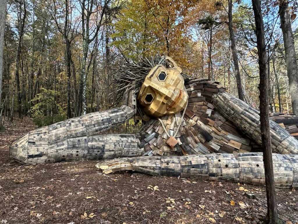 Dambo Troll, face and arms